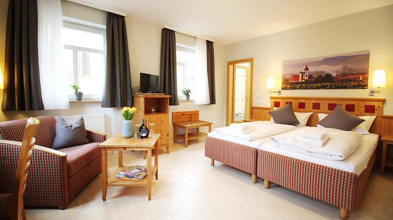 Aparthotel Alte Schmiede Детелбах Екстериор снимка